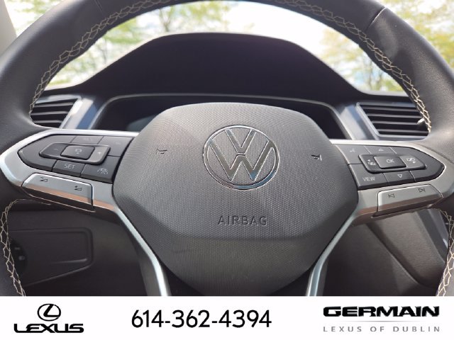Used 2024 Volkswagen Tiguan SE AWD/4WD image 37