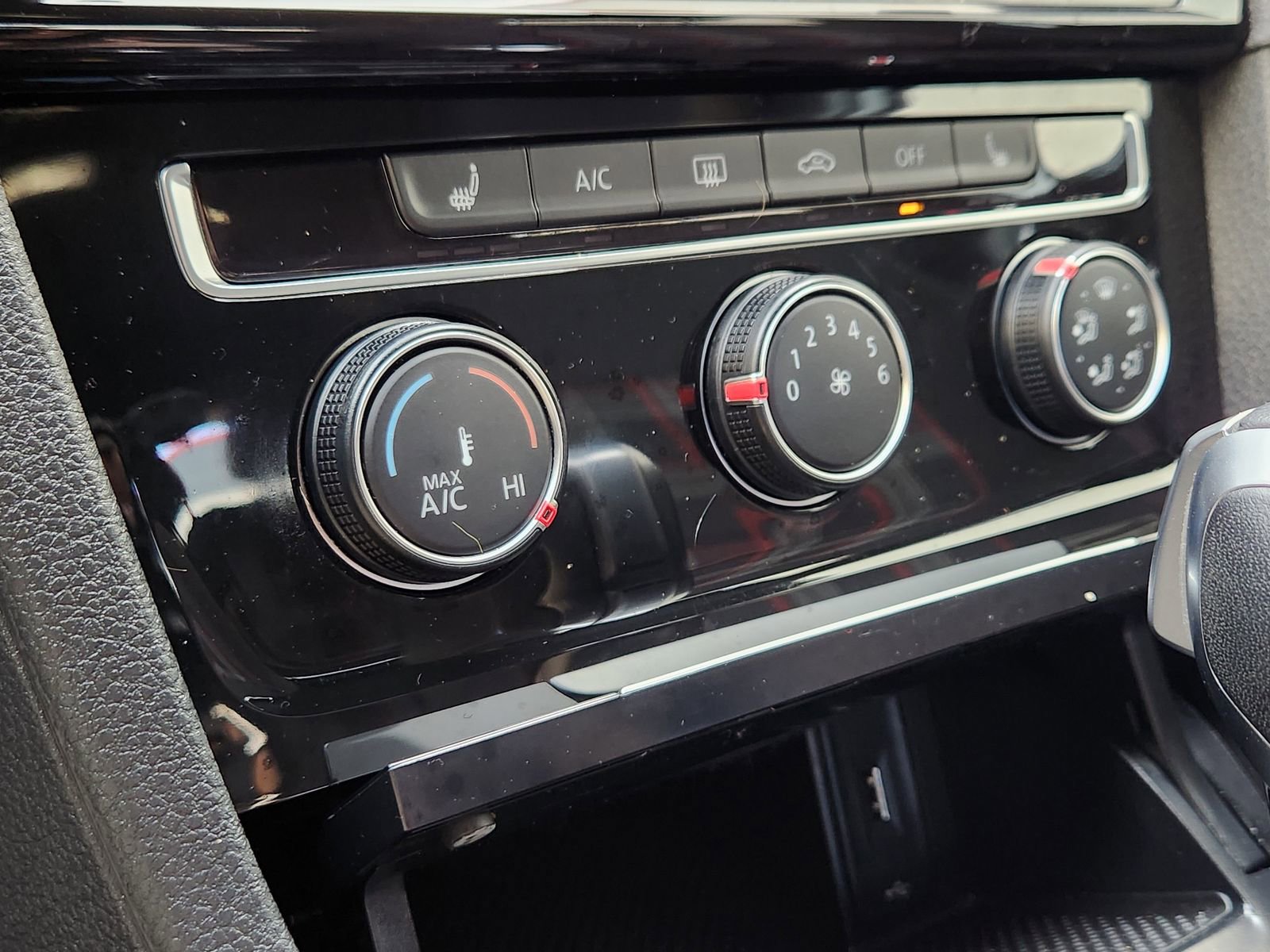 Used 2018 Volkswagen GTI S image 21