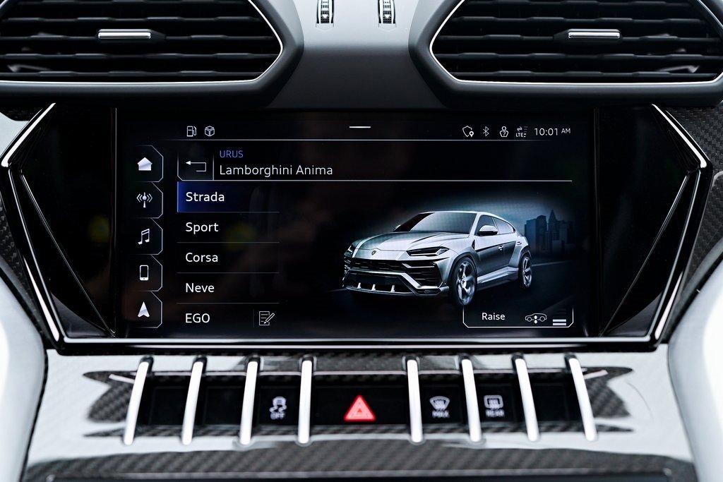 Used 2022 Lamborghini Urus image 84