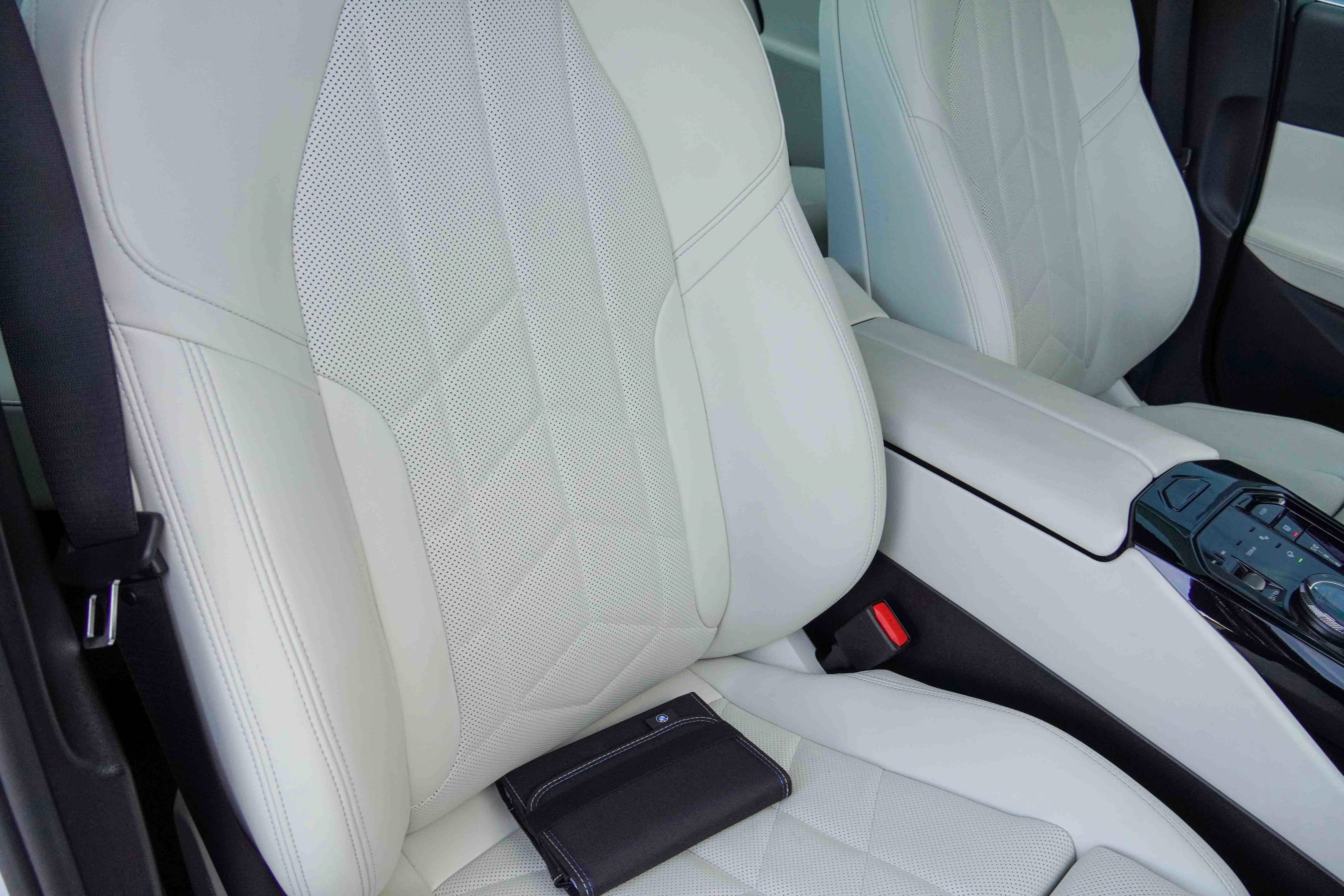 Certified 2025 BMW 530i xDrive image 13