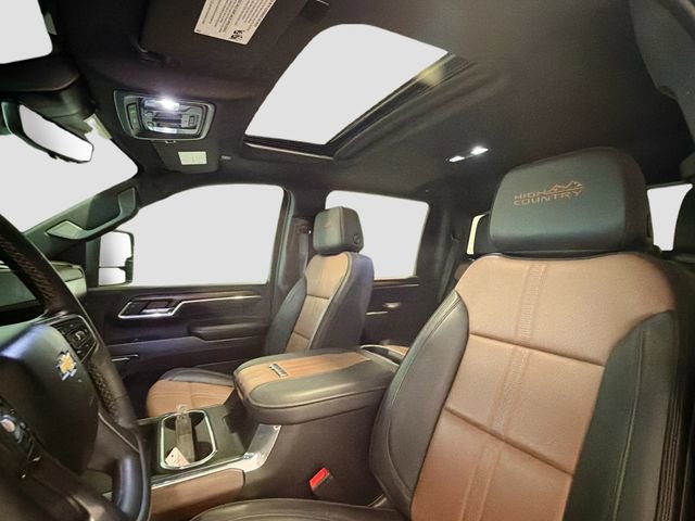 Certified 2024 Chevrolet Silverado 3500 High Country w/ Technology Package image 18