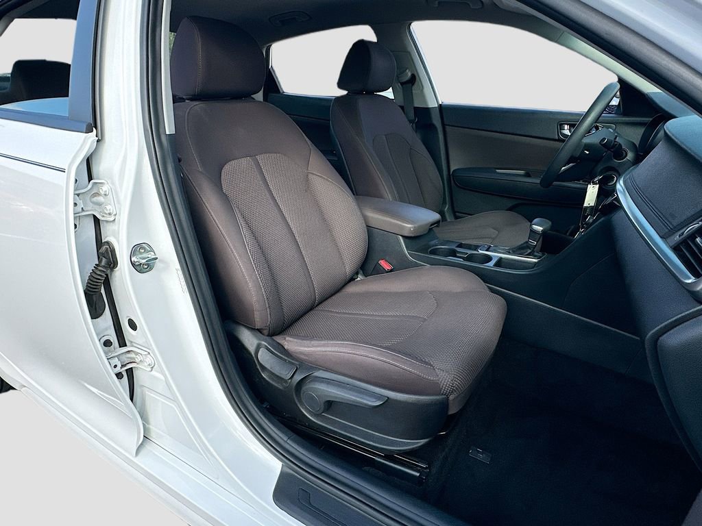 Used 2020 Kia Optima LX image 23