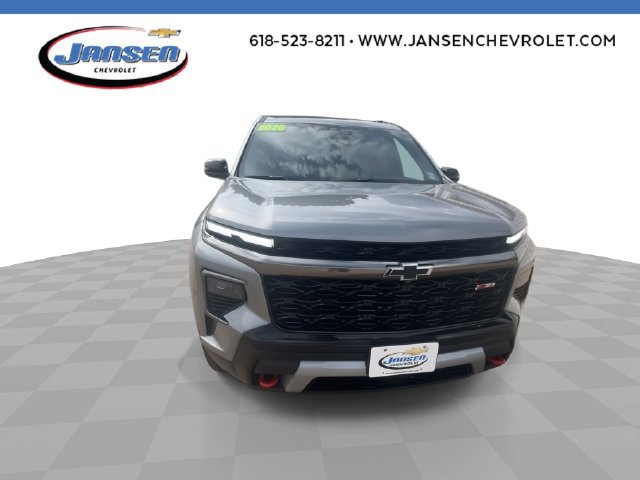 Used 2026 Chevrolet Traverse Z71 w/ LPO, Floor Liner Package AWD/4WD image 3