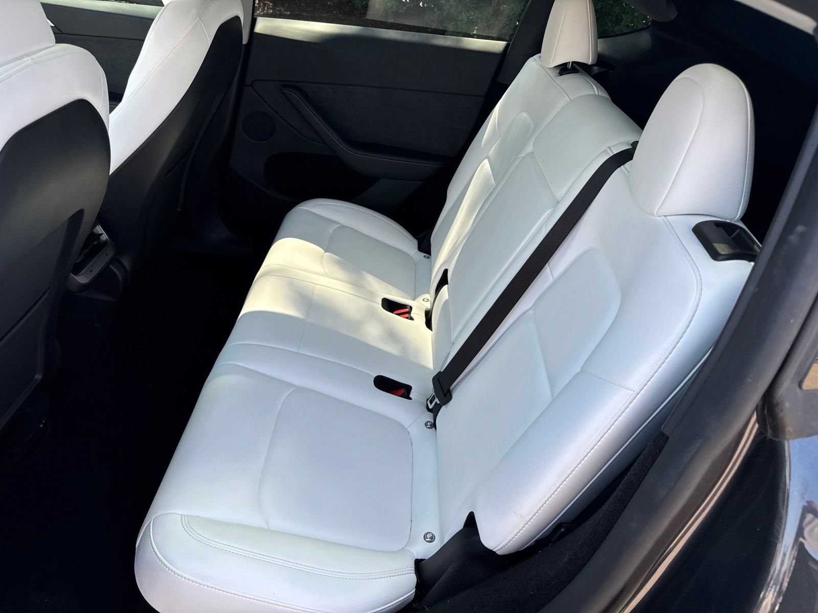 Used 2024 Tesla Model Y Performance AWD/4WD image 16