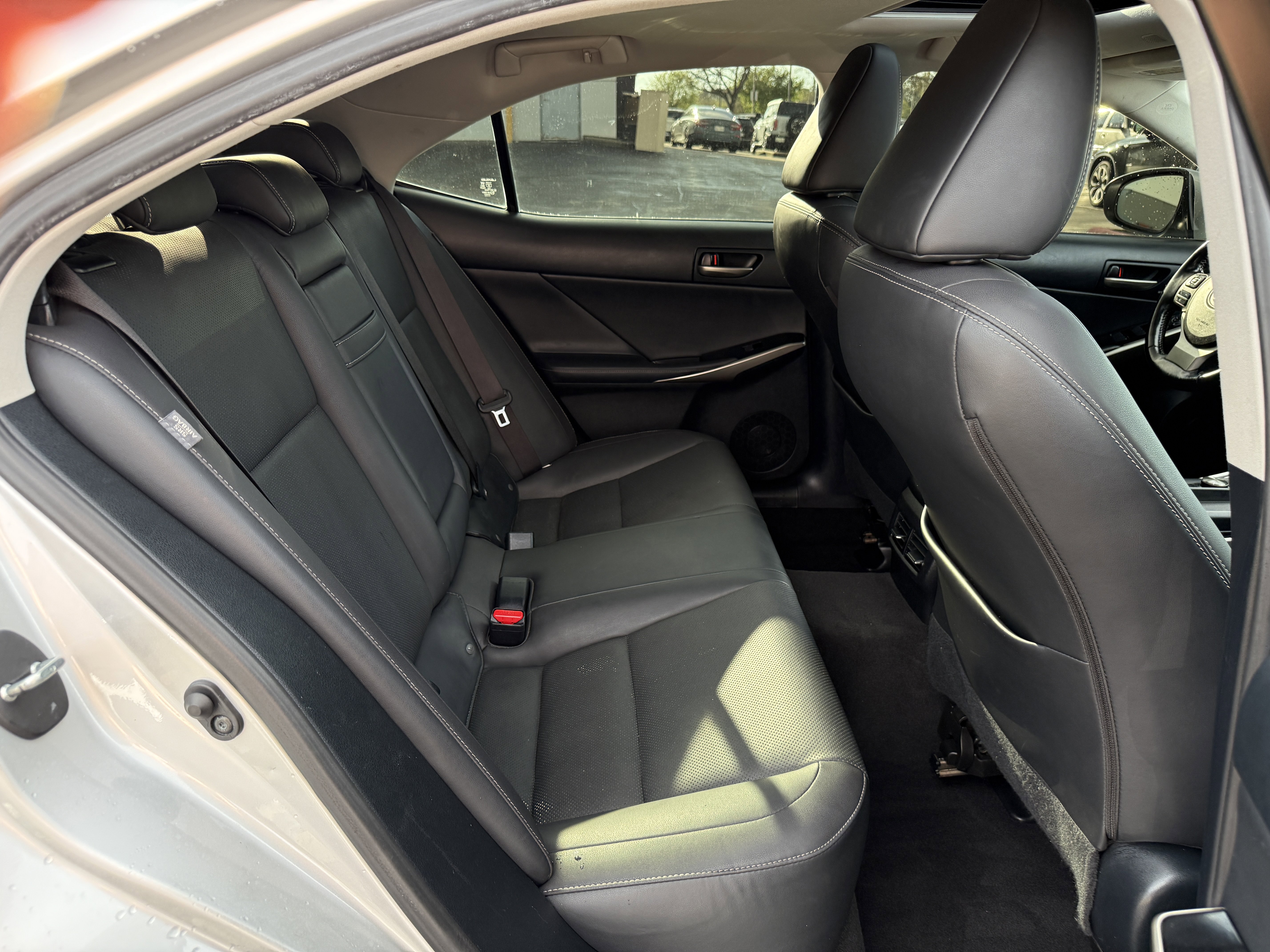 Used 2020 Lexus IS 300 AWD w/ Premium Package image 32