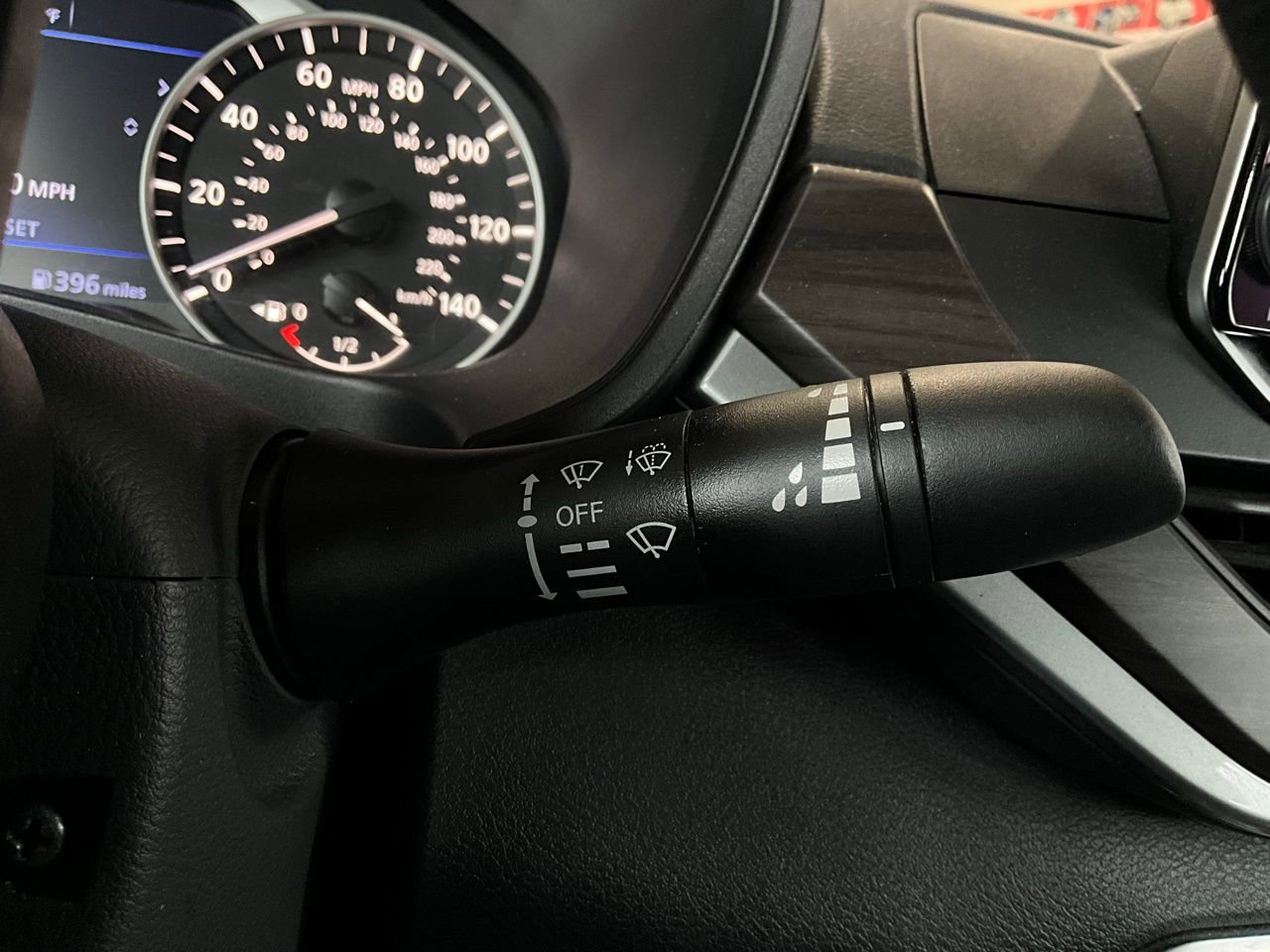 Used 2025 Nissan Altima 2.5 SV image 35