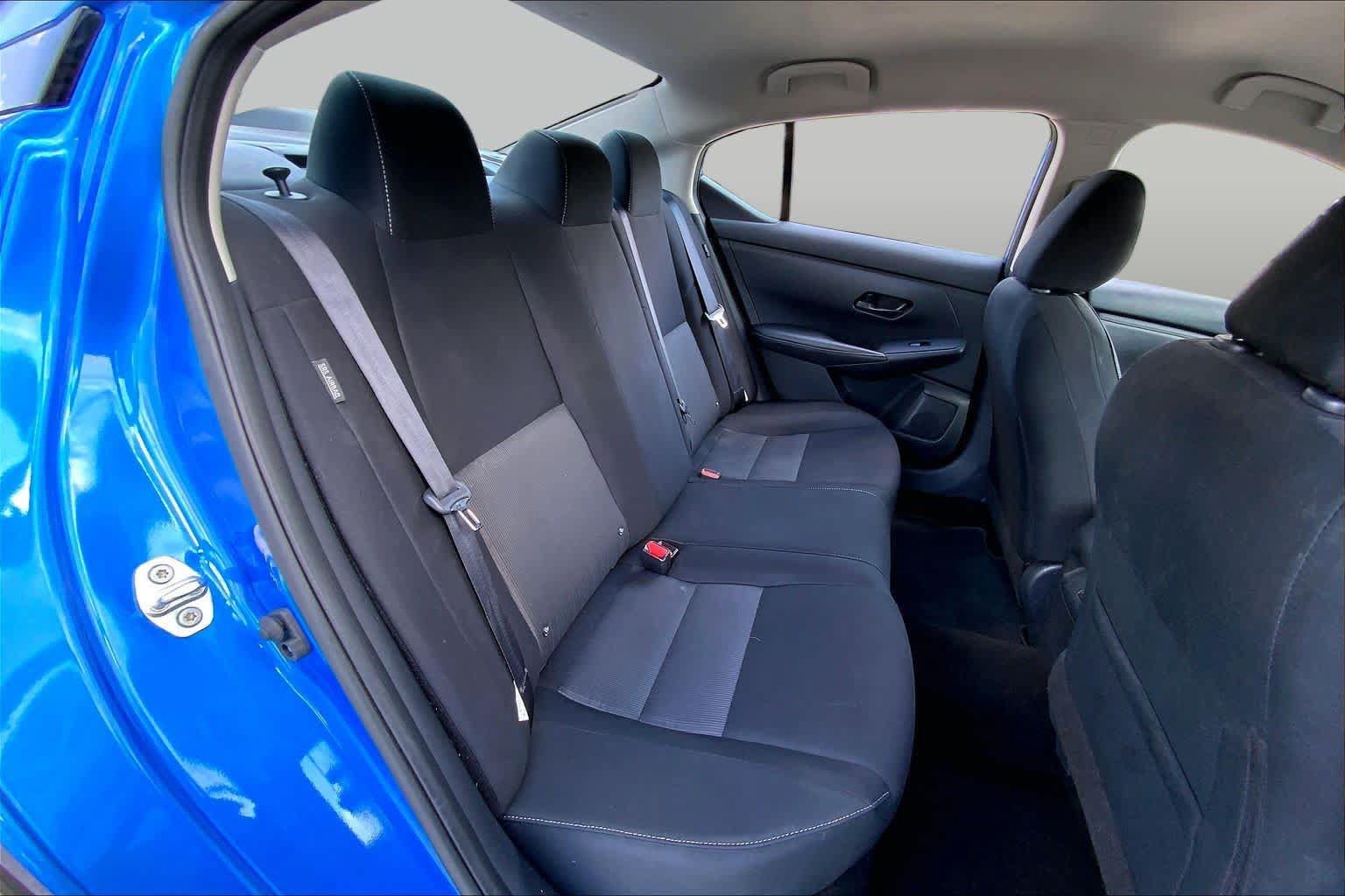Used 2025 Nissan Sentra SV FWD image 18