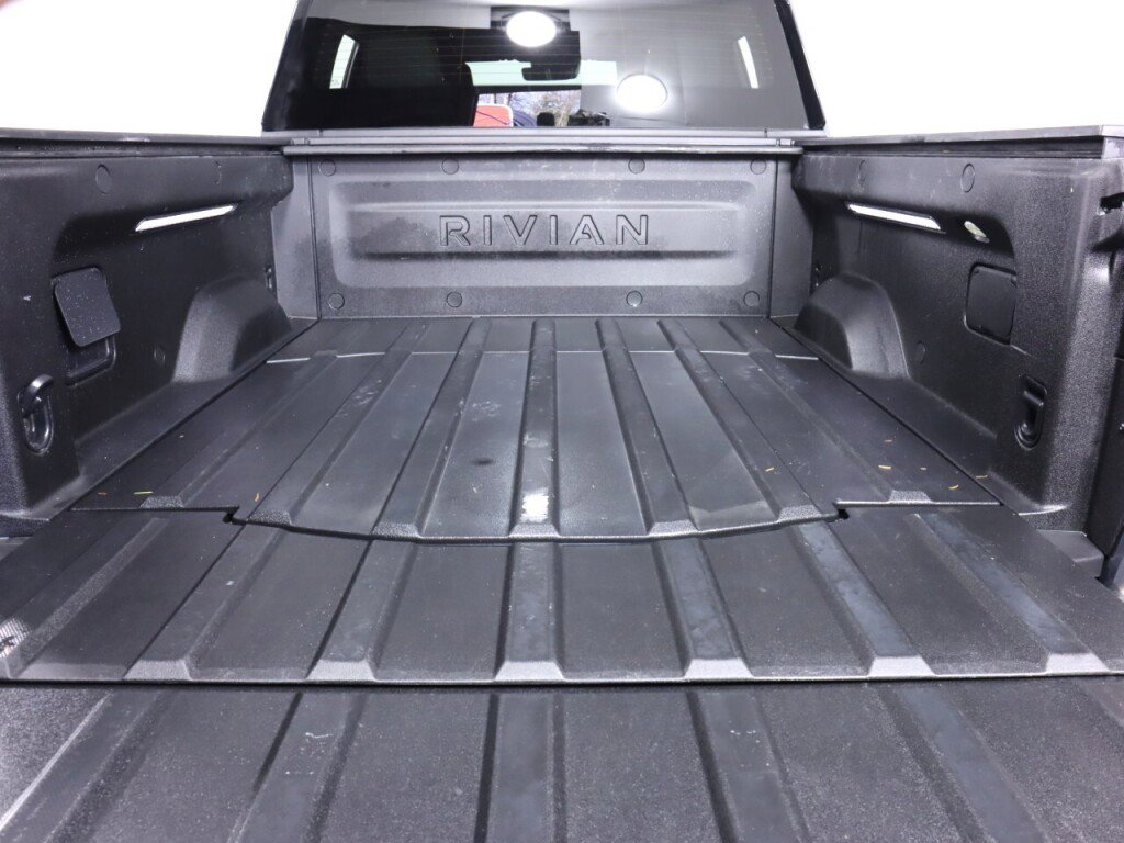 Used 2022 Rivian R1T Launch Edition image 33
