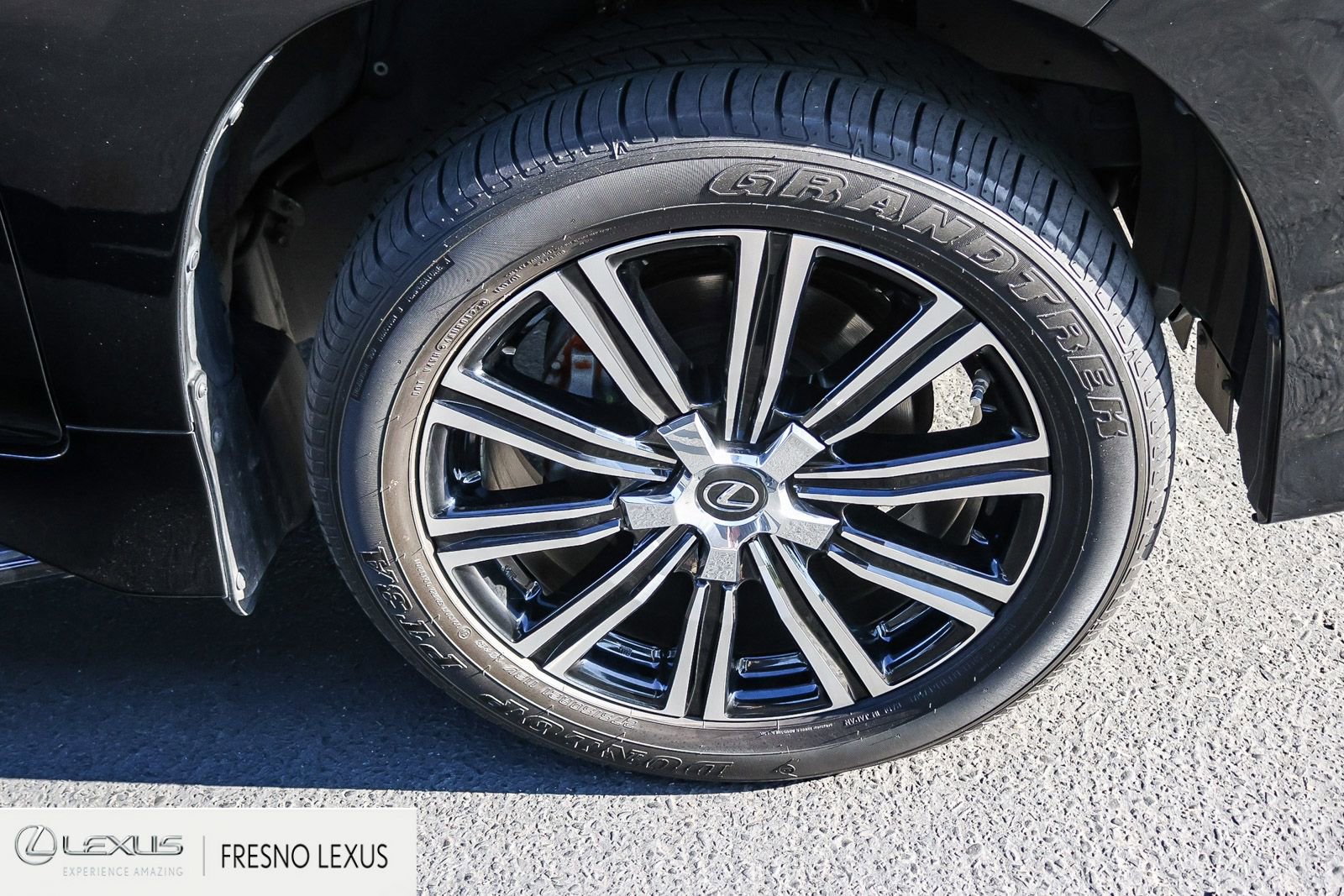 Used 2019 Lexus LX 570 4WD w/ Luxury Package image 10