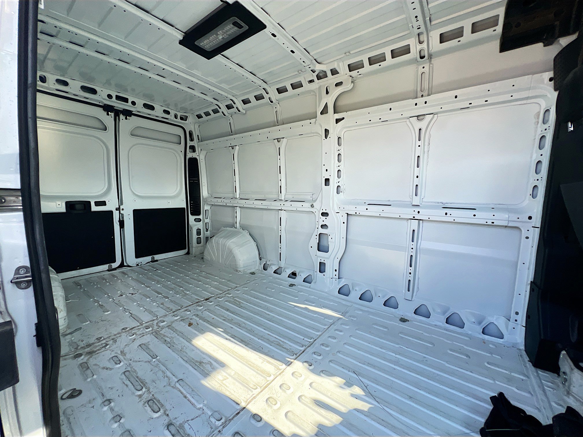 Used 2025 RAM ProMaster 2500 w/ Convenience Group FWD image 32