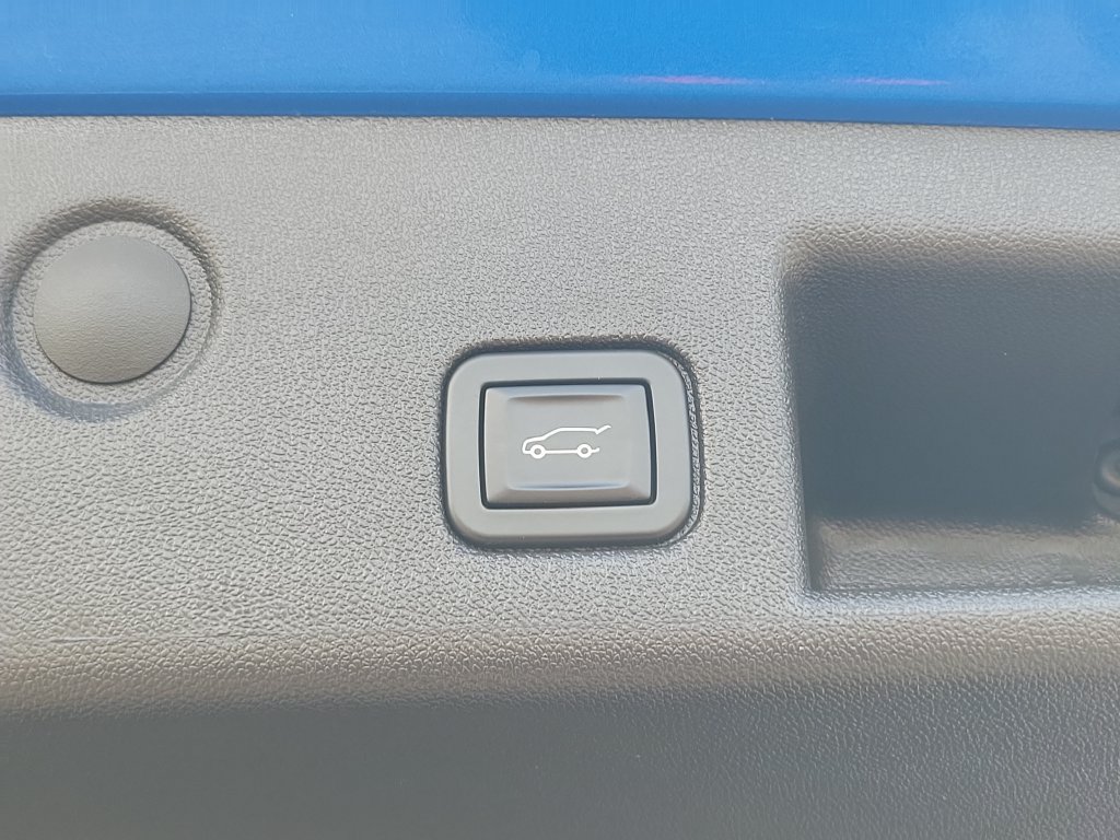 Used 2024 Chevrolet Equinox LT w/ LPO, Floor Liner Package AWD/4WD image 35