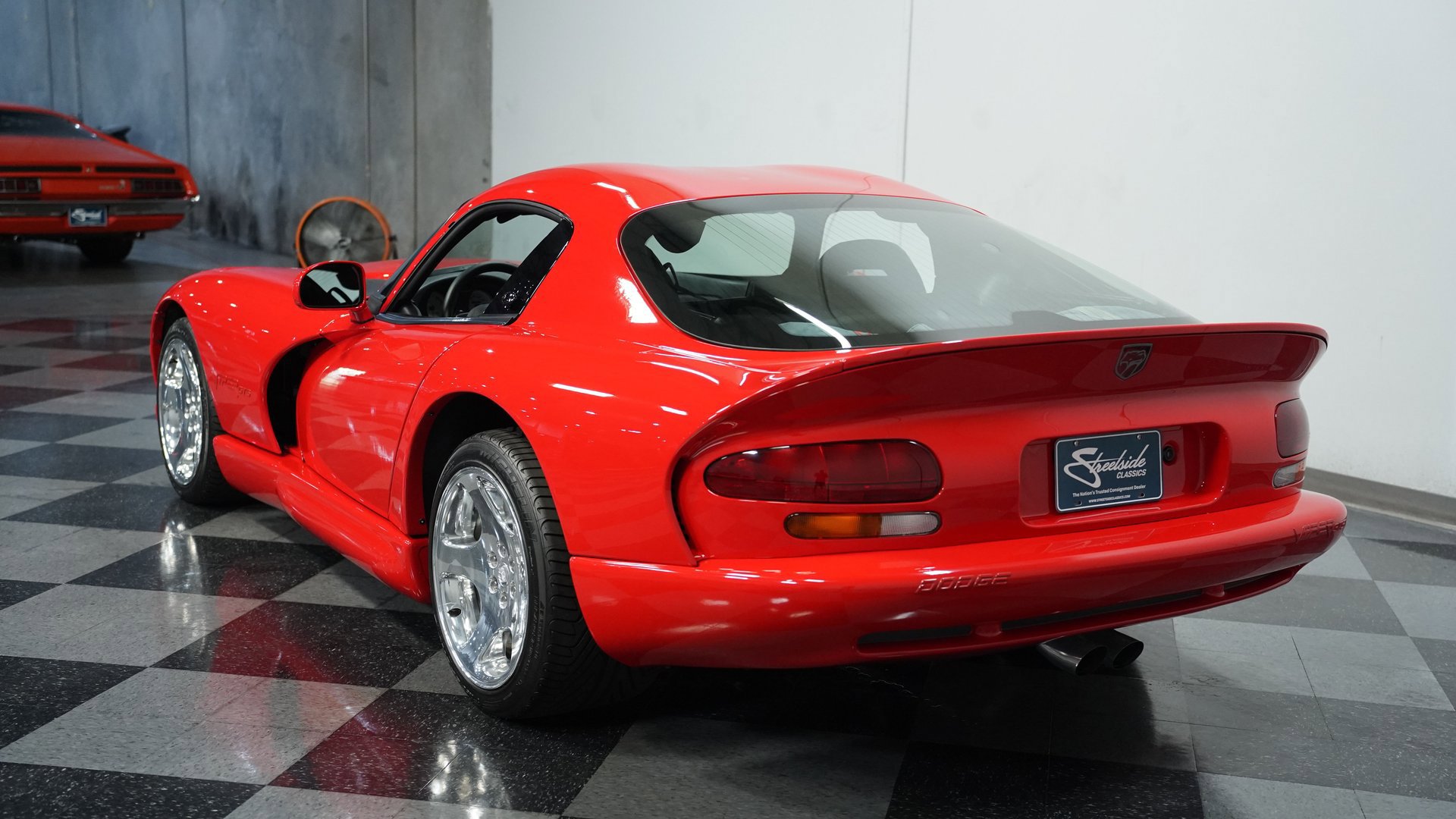 Used 2001 Dodge Viper GTS image 8