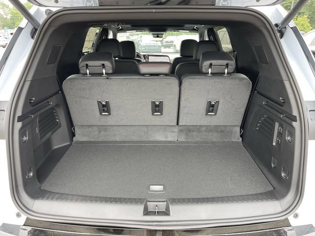 New 2026 Chevrolet Traverse RS w/ LPO, Floor Liner Package AWD/4WD image 25