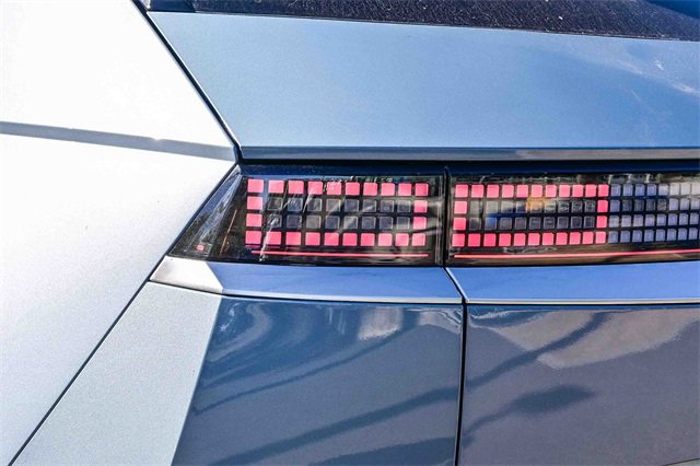 New 2026 Hyundai Ioniq 5 Limited image 9