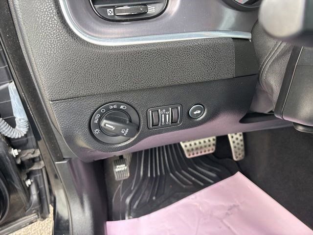 Used 2021 Dodge Charger R/T w/ Blacktop Package RWD image 19
