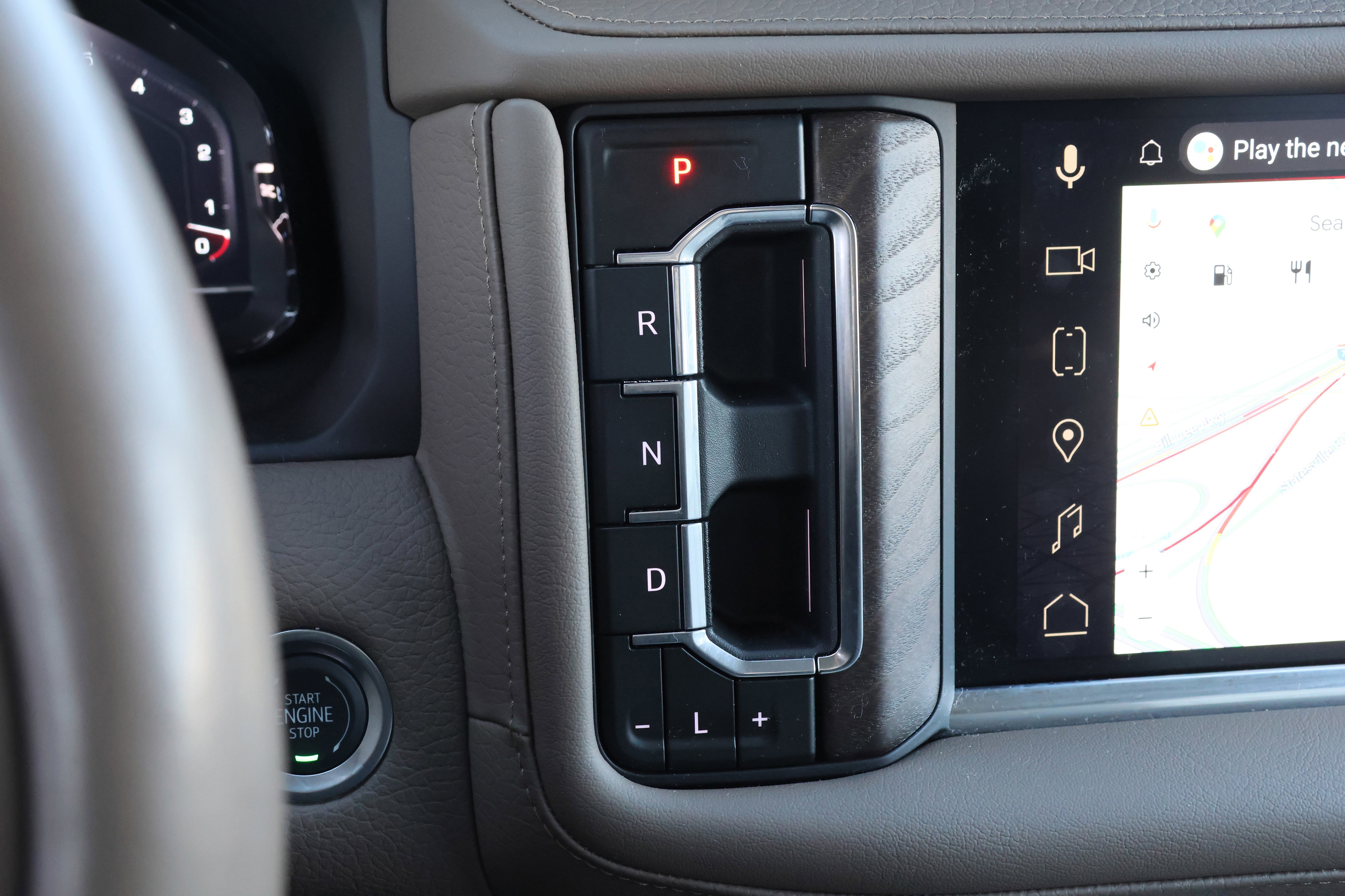 Used 2024 GMC Yukon XL Denali w/ Denali Reserve Package image 26