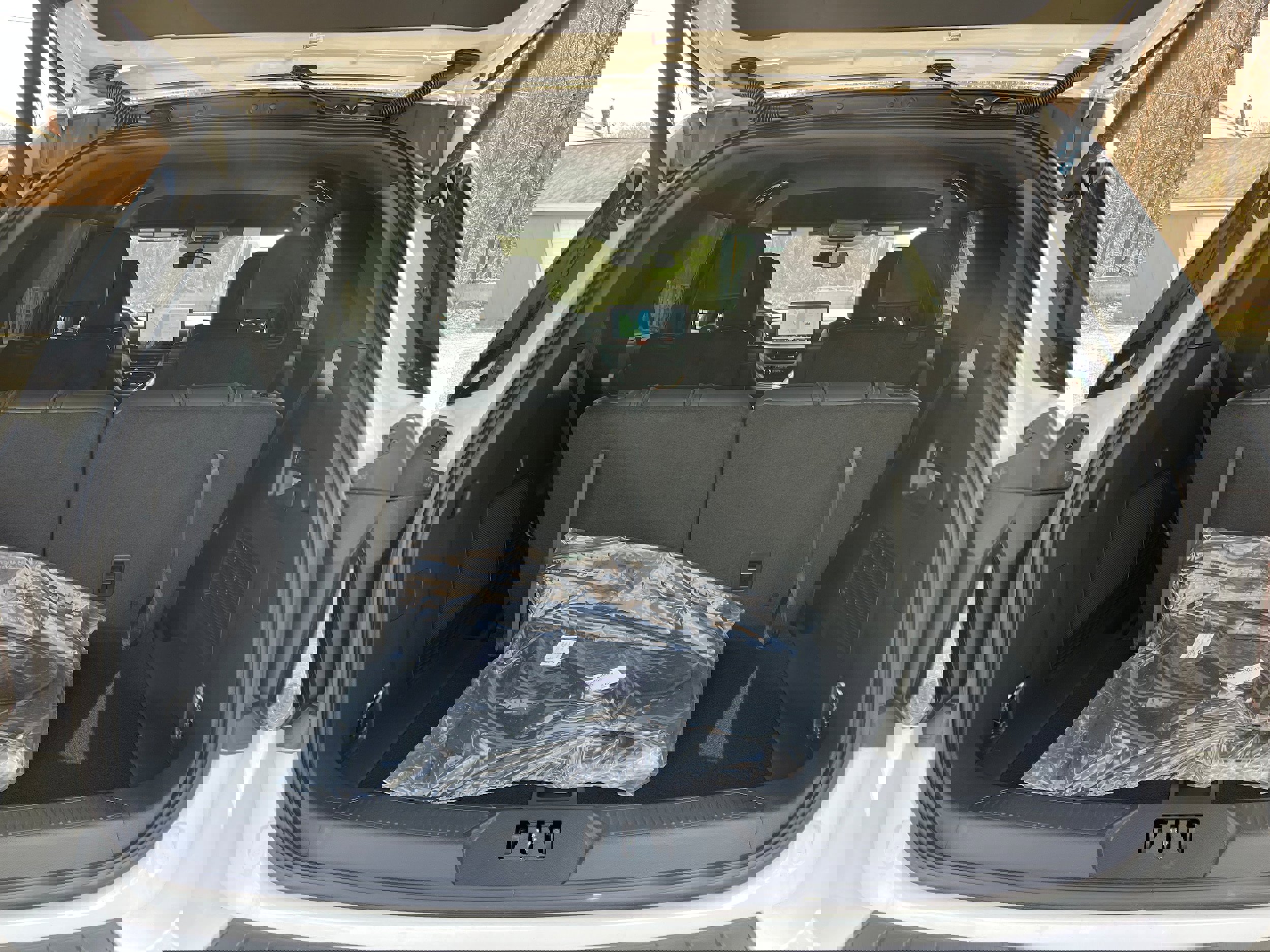 New 2026 Ford Explorer ST-Line image 9