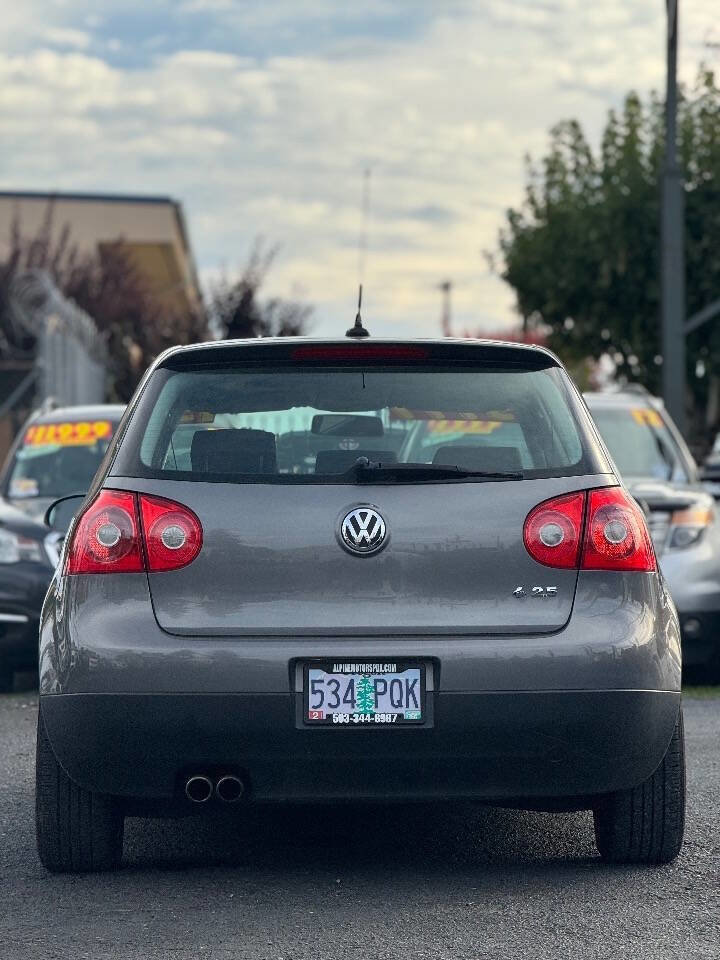 Used 2009 Volkswagen Rabbit S image 4