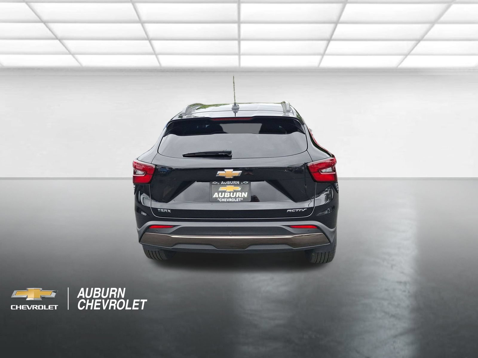 Used 2025 Chevrolet Trax ACTIV w/ Driver Confidence Package FWD image 4