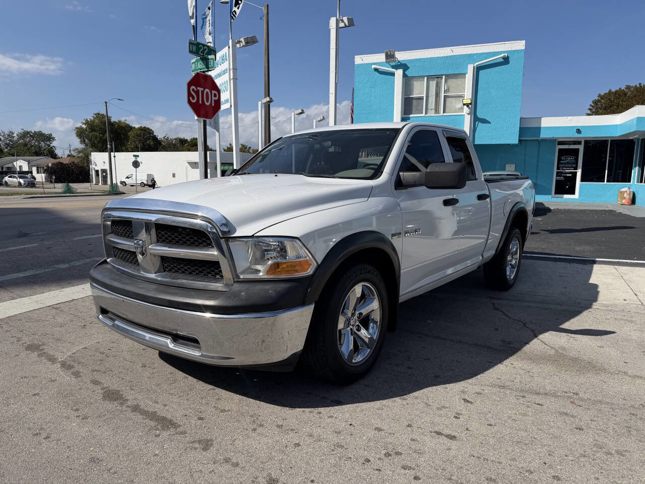 Used 2010 Dodge Ram 1500 Truck ST w/ SXT Appearance Group image 3