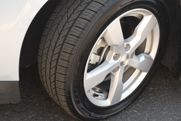 Used 2013 Chevrolet Volt FWD image 11