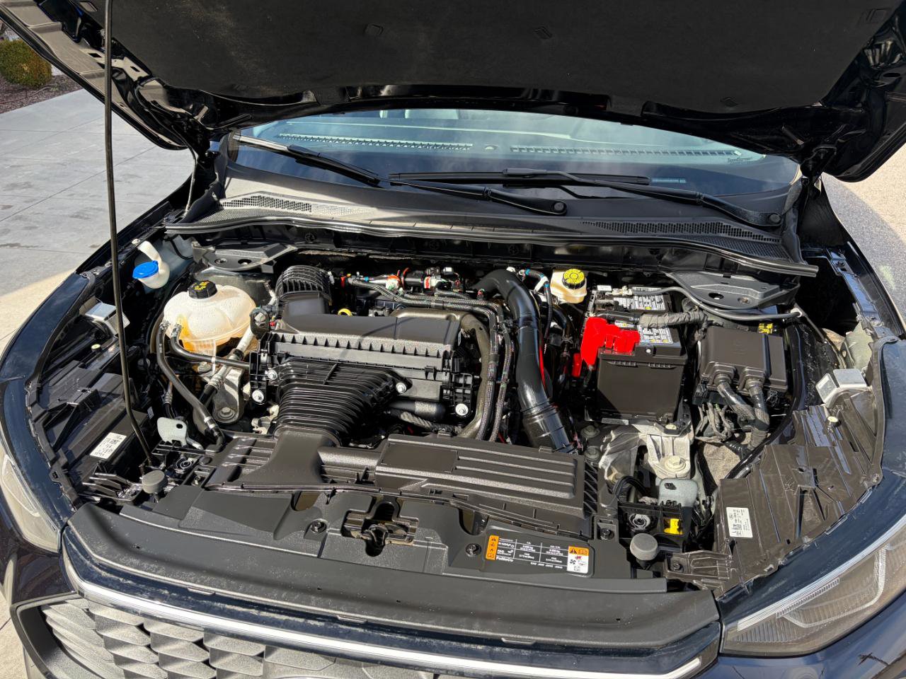 Used 2025 Ford Escape Platinum image 26