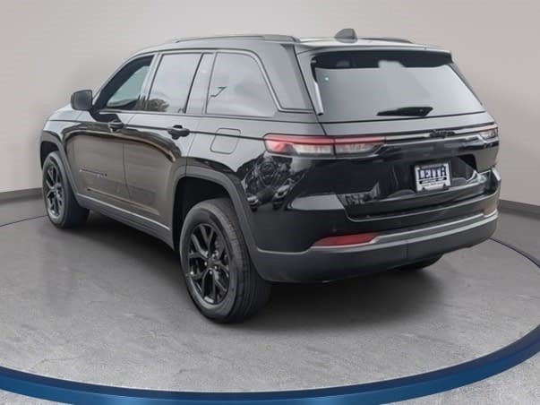 New 2026 Jeep Grand Cherokee Altitude AWD/4WD image 7