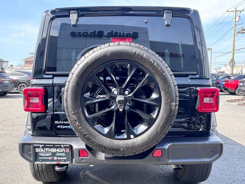 Certified 2025 Jeep Wrangler Unlimited Sahara w/ Safety Group image 6