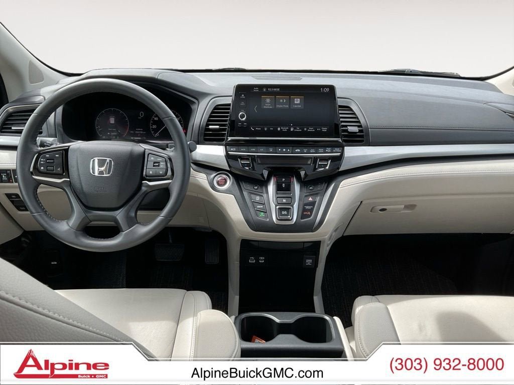 Used 2025 Honda Odyssey EX-L image 10
