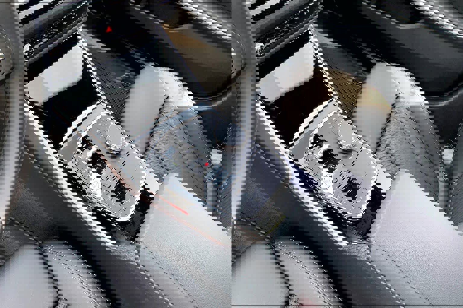 Used 2024 BMW 330i Sedan w/ Convenience Package image 15