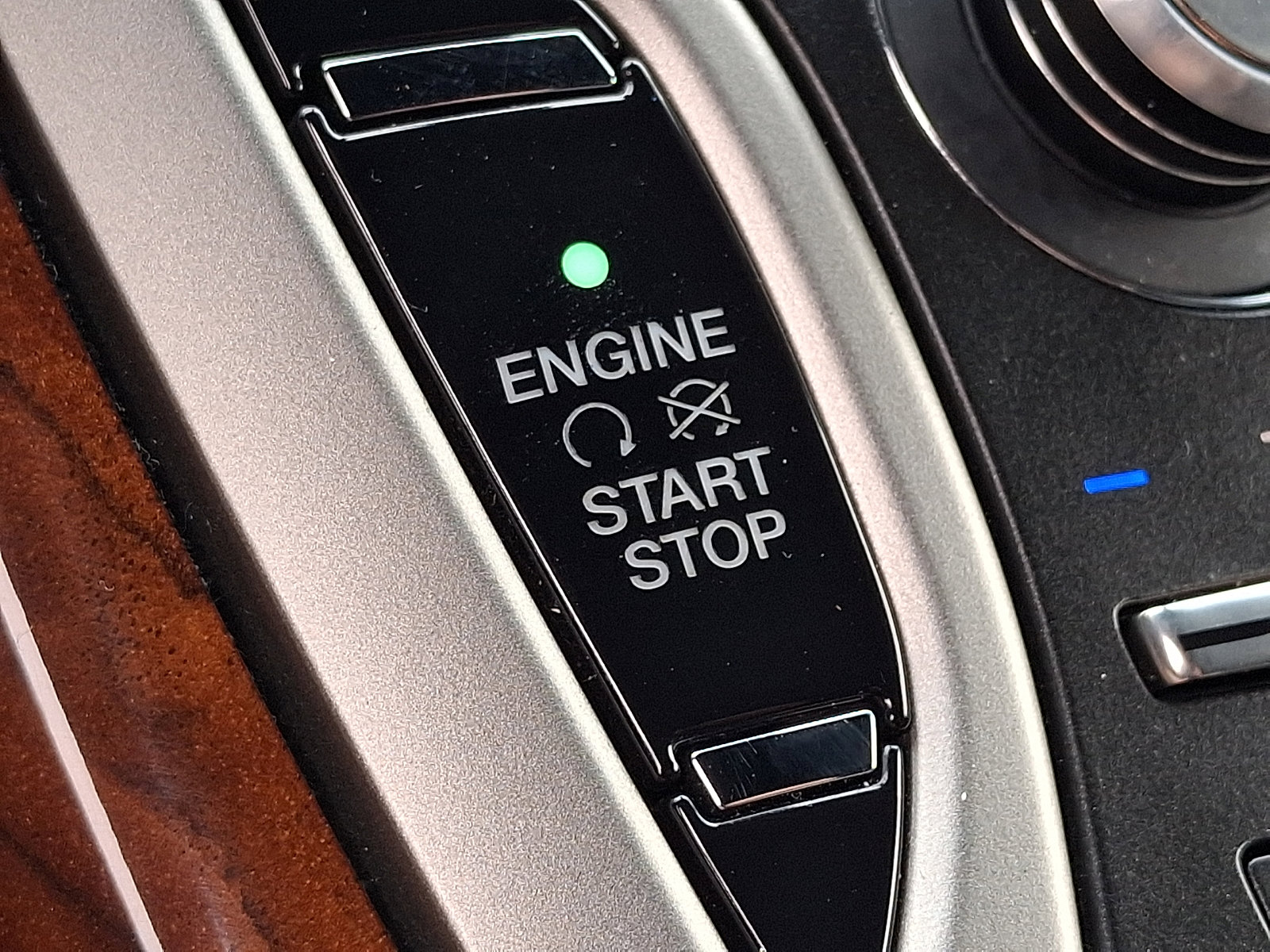 Used 2016 Lincoln MKX Reserve w/ Luxury Package image 28