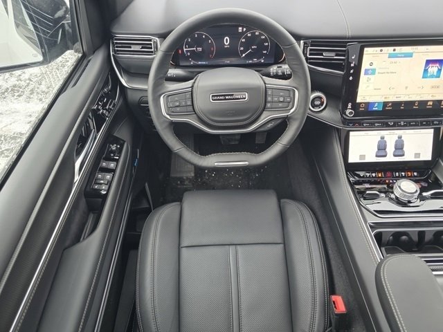 New 2026 Jeep Grand Wagoneer Summit image 4