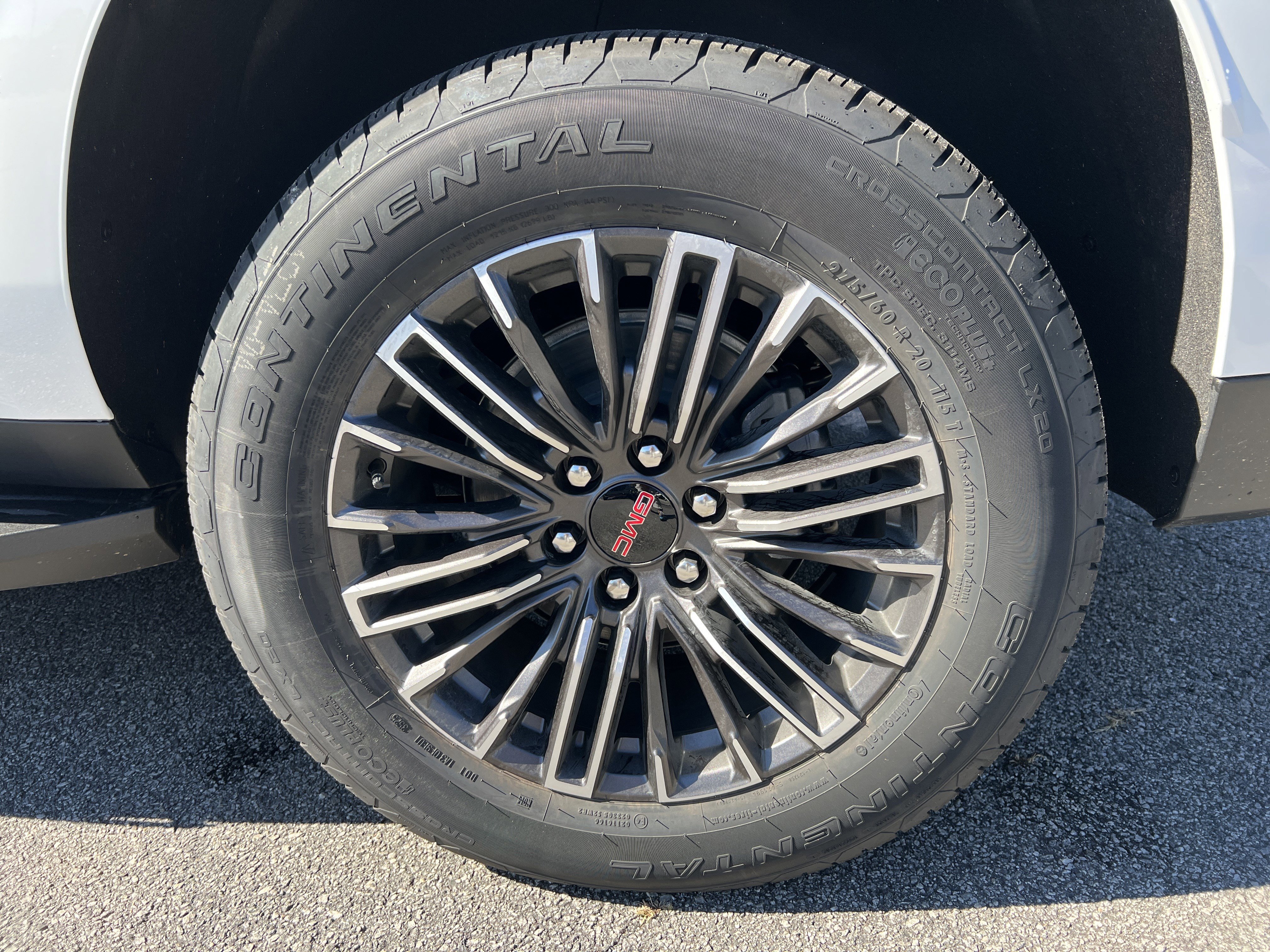 New 2026 GMC Yukon XL Elevation image 22