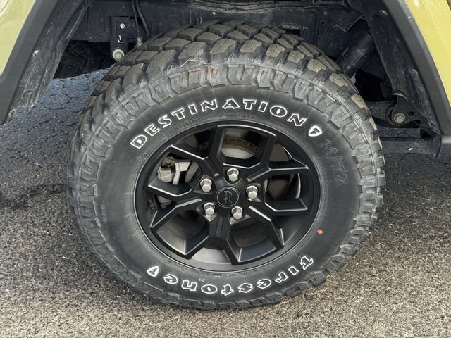 Certified 2025 Jeep Gladiator Mojave AWD/4WD image 12