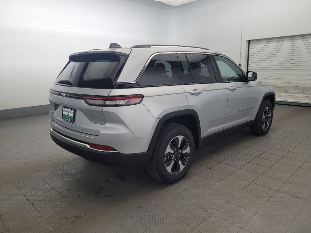 Used 2023 Jeep Grand Cherokee 4WD 4xe image 9