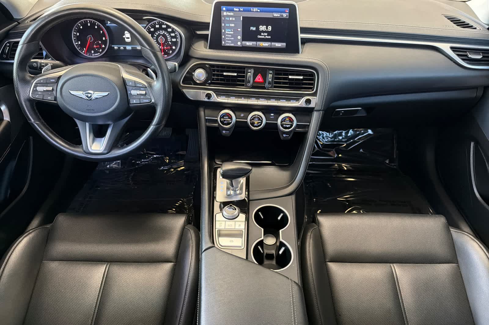 Used 2021 Genesis G70 2.0T RWD image 3