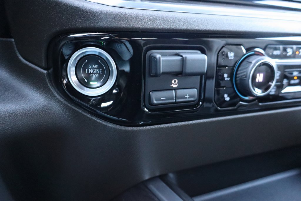 Used 2024 Chevrolet Silverado 2500 LTZ w/ LTZ Premium Package image 10