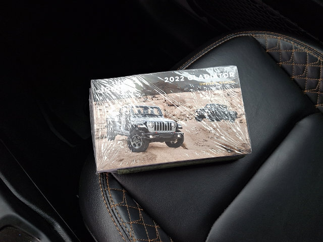 Used 2022 Jeep Gladiator Overland AWD/4WD image 25