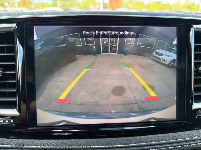 Certified 2025 Chrysler Pacifica Limited AWD/4WD image 29