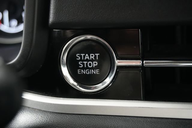 Used 2022 Mitsubishi Outlander ES image 18