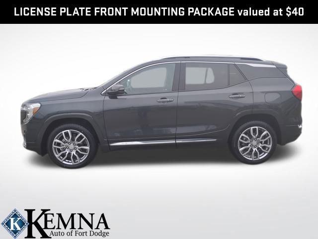 Used 2022 GMC Terrain Denali image 3