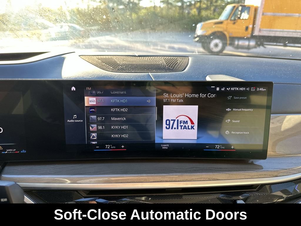 Used 2023 BMW X7 xDrive40i image 21