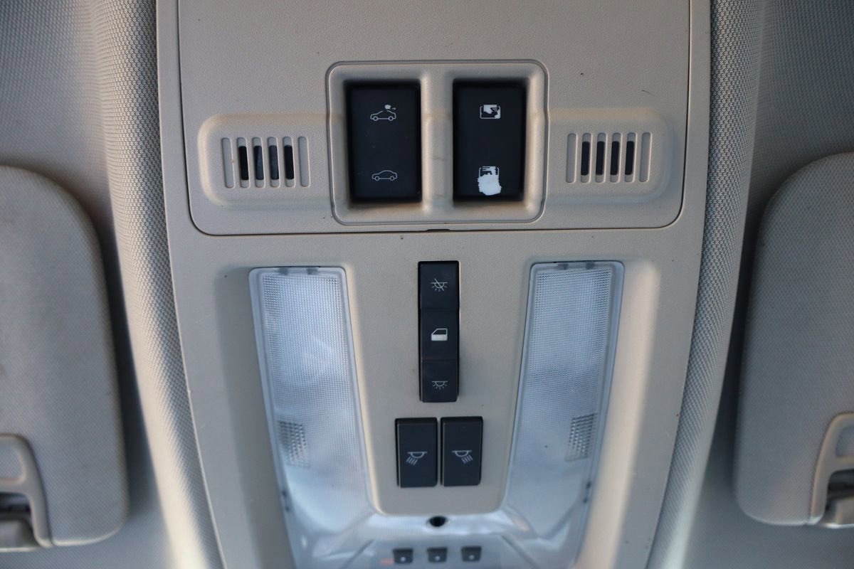 Used 2015 Cadillac SRX Luxury w/ Driver Awareness Package image 21