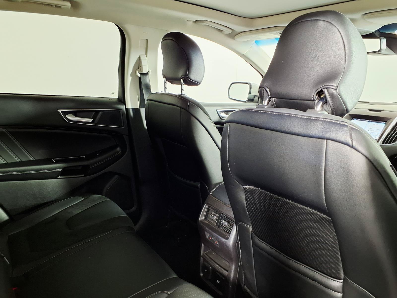 Used 2018 Ford Edge Sport w/ Equipment Group 401A AWD/4WD image 11
