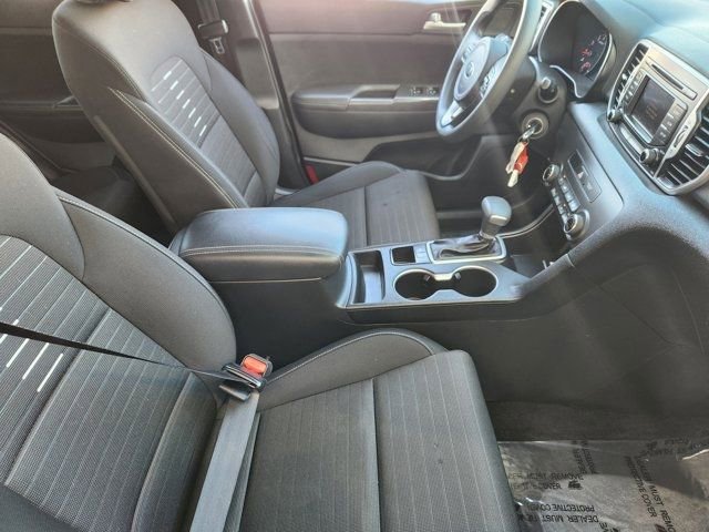 Used 2018 Kia Sportage LX image 19