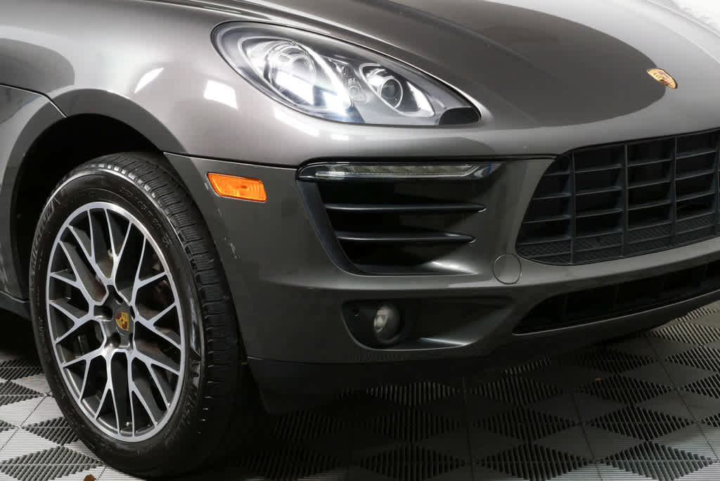 Used 2015 Porsche Macan S AWD/4WD image 36