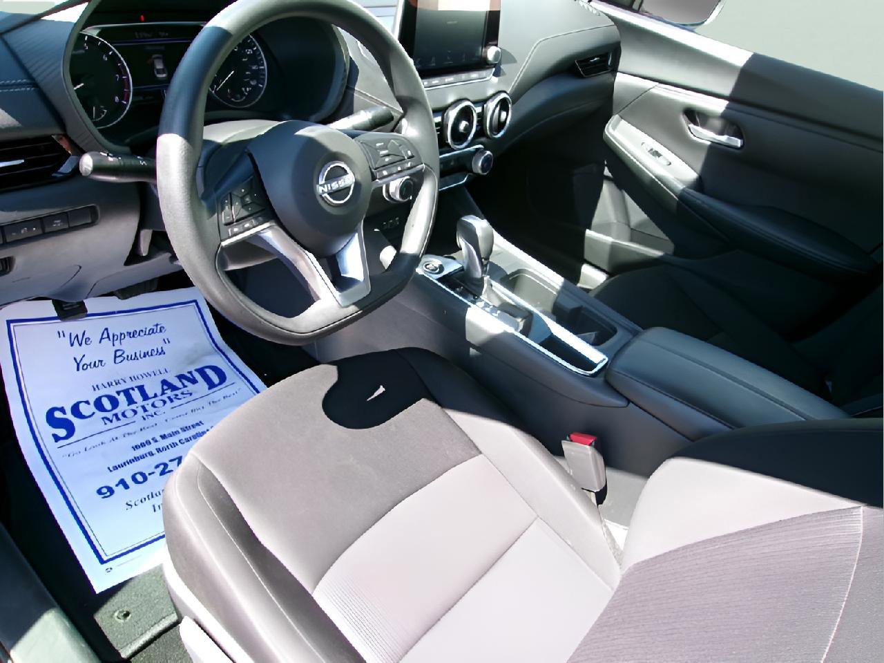 Used 2024 Nissan Sentra SV FWD image 12