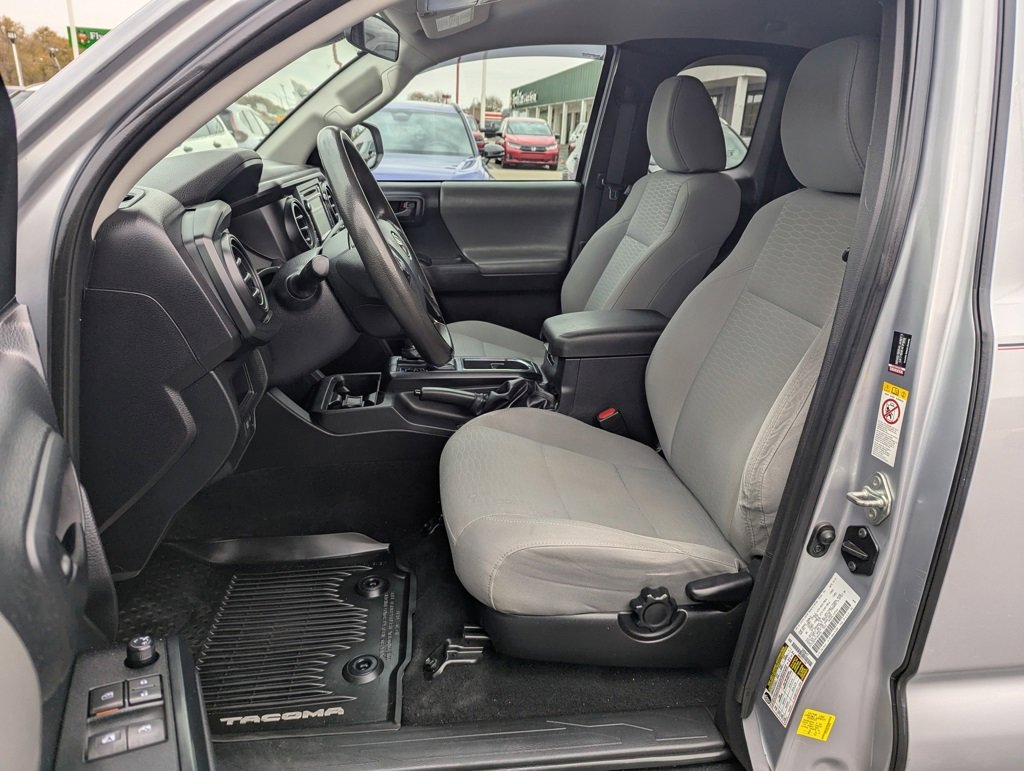 Used 2019 Toyota Tacoma SR w/ SR Convenience Package image 10