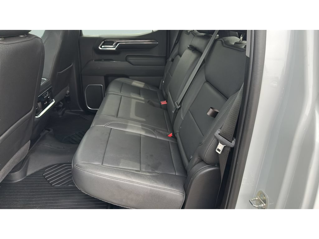 Used 2022 Chevrolet Silverado 1500 LTZ AWD/4WD image 12