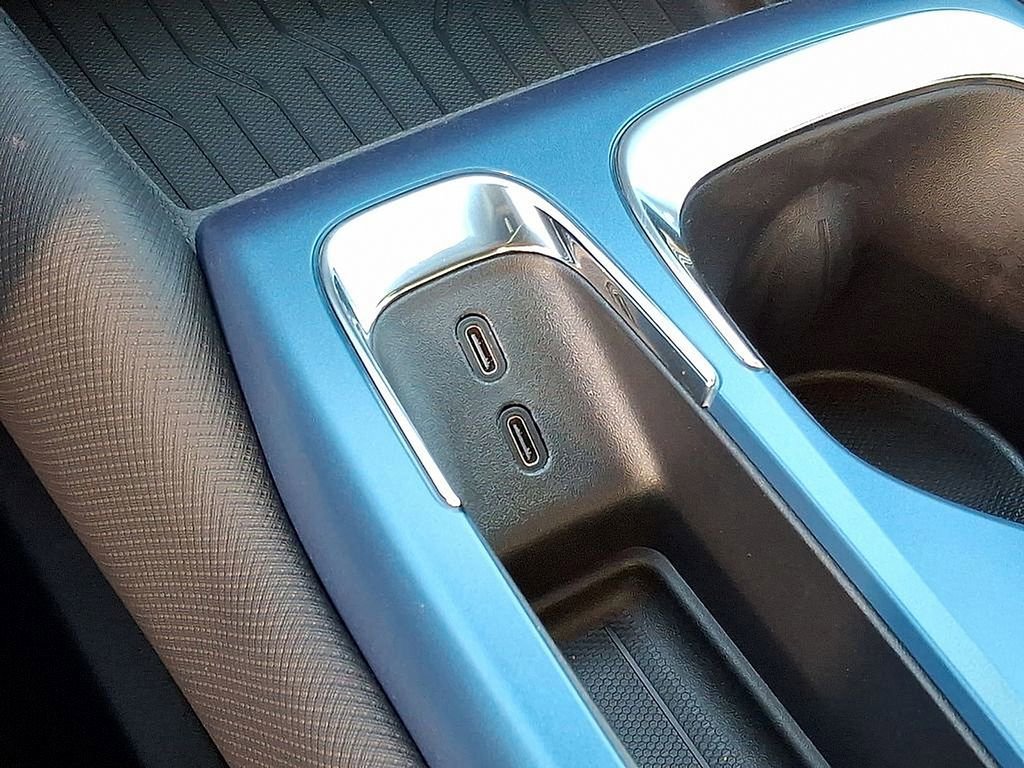 New 2026 Chevrolet Equinox EV LT image 15